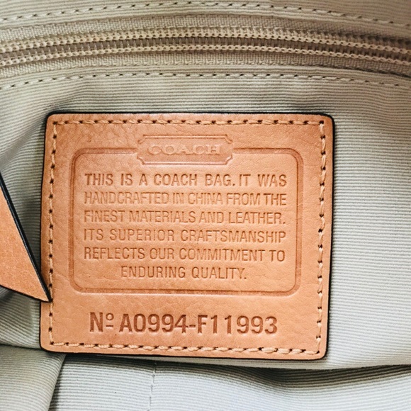 Coach | White Nylon Handbag - Picture 8 of 11